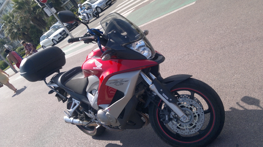 HONDA Crossrunner 800  2011 photo 2