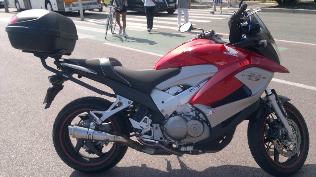 HONDA Crossrunner 800  2011 photo 3