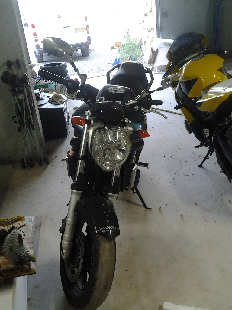 YAMAHA FZ6 N 600  2006 photo 3