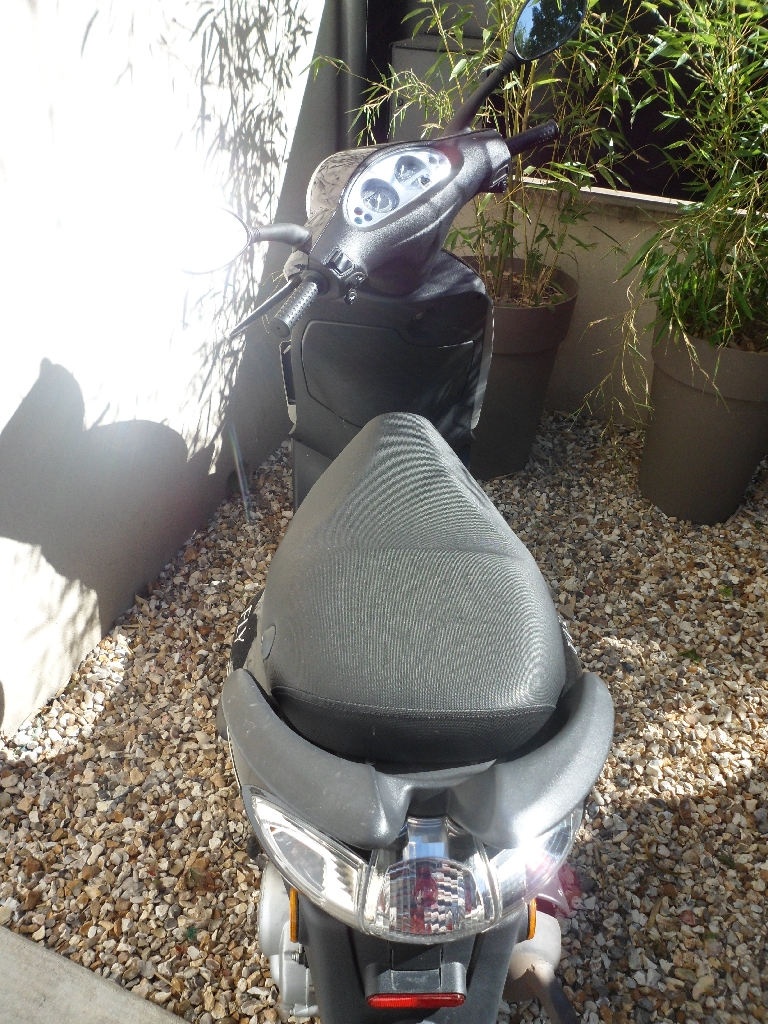 PIAGGIO Fly 50  2010 photo 2