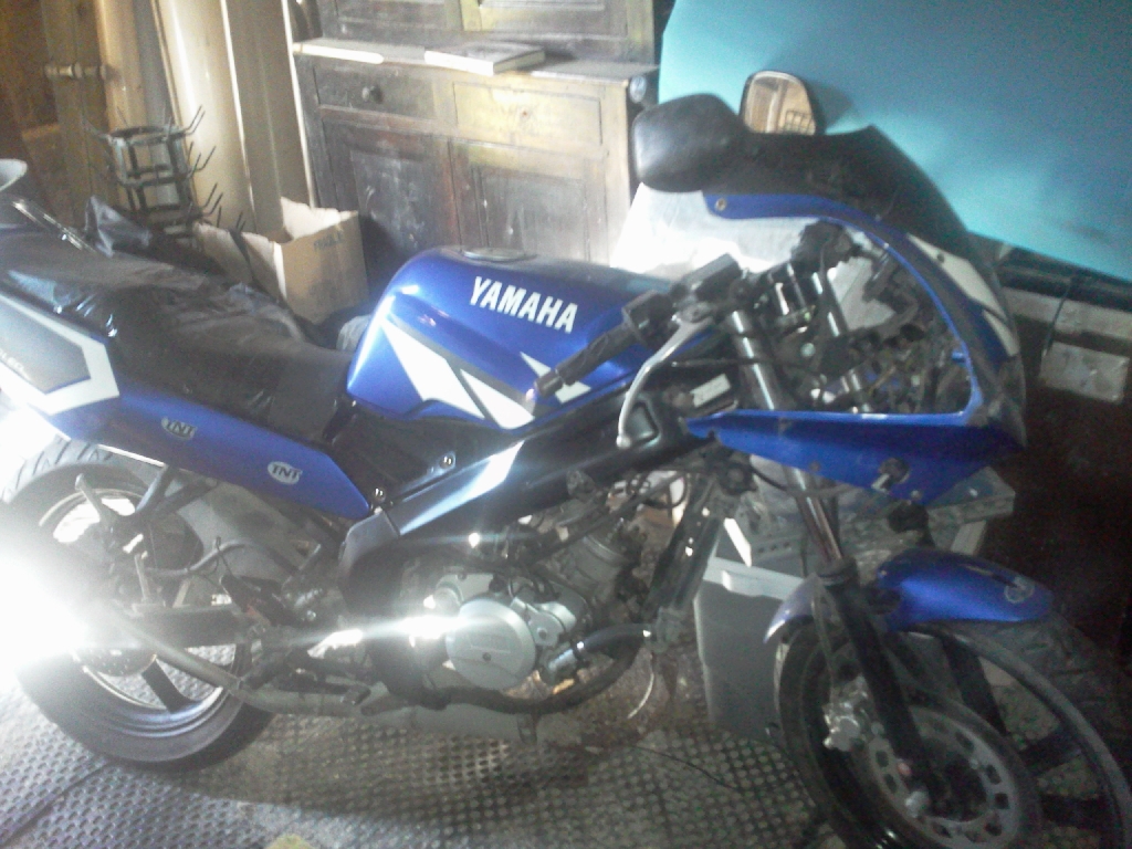 YAMAHA TZR 50  2002 photo 2