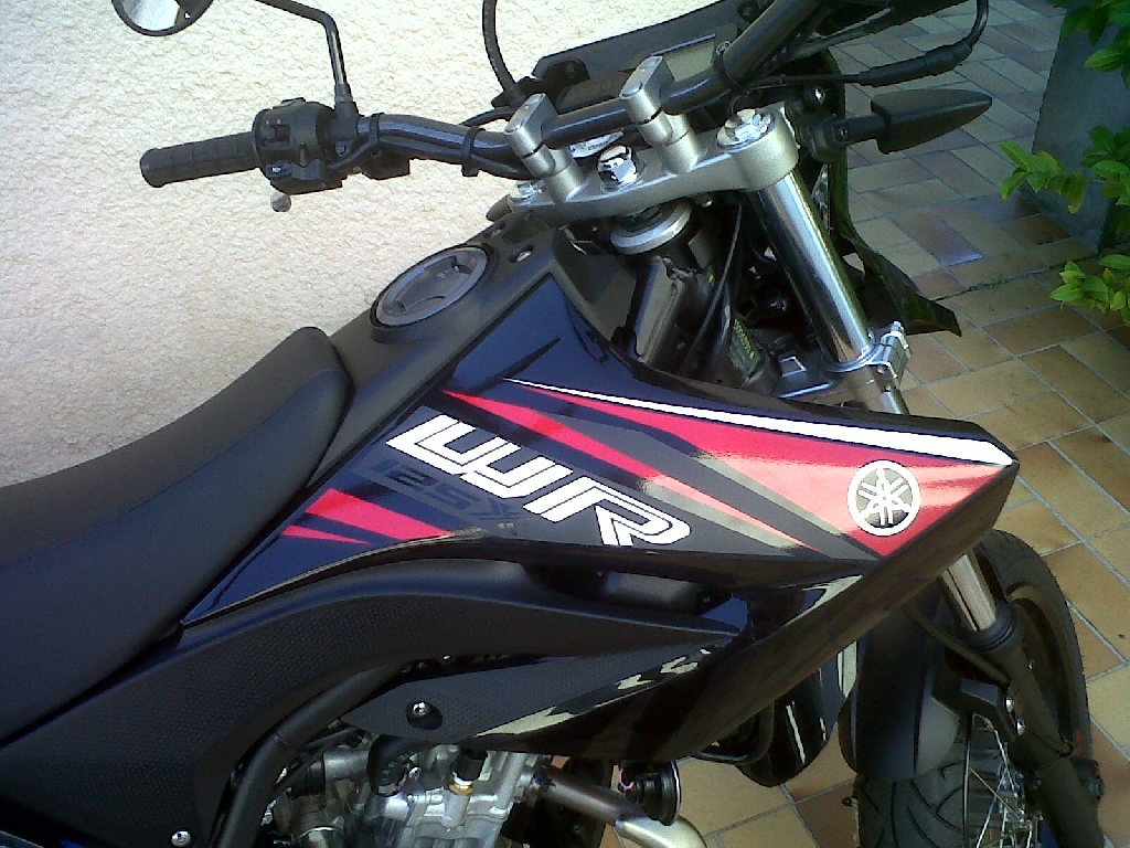 YAMAHA WR 125 X  2010 photo 3