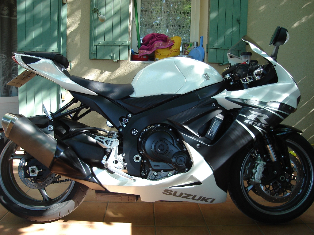 SUZUKI GSX-R 600  2011 photo 2