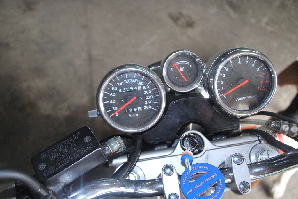 SUZUKI GSF Bandit 1200 N  1998 photo 3