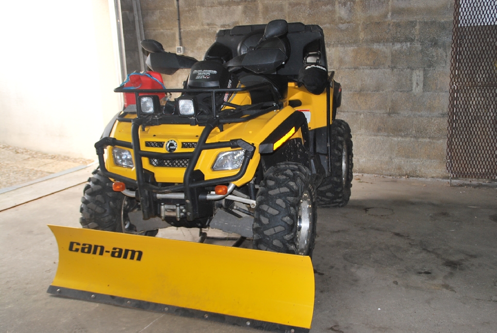 CAN-AM BOMBARDIER Outlander 800  2008 photo 2