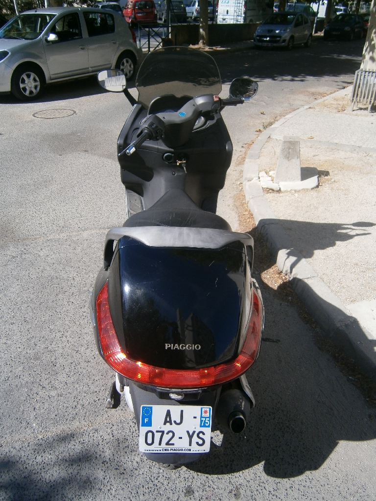 PIAGGIO X8 125  2005 photo 2