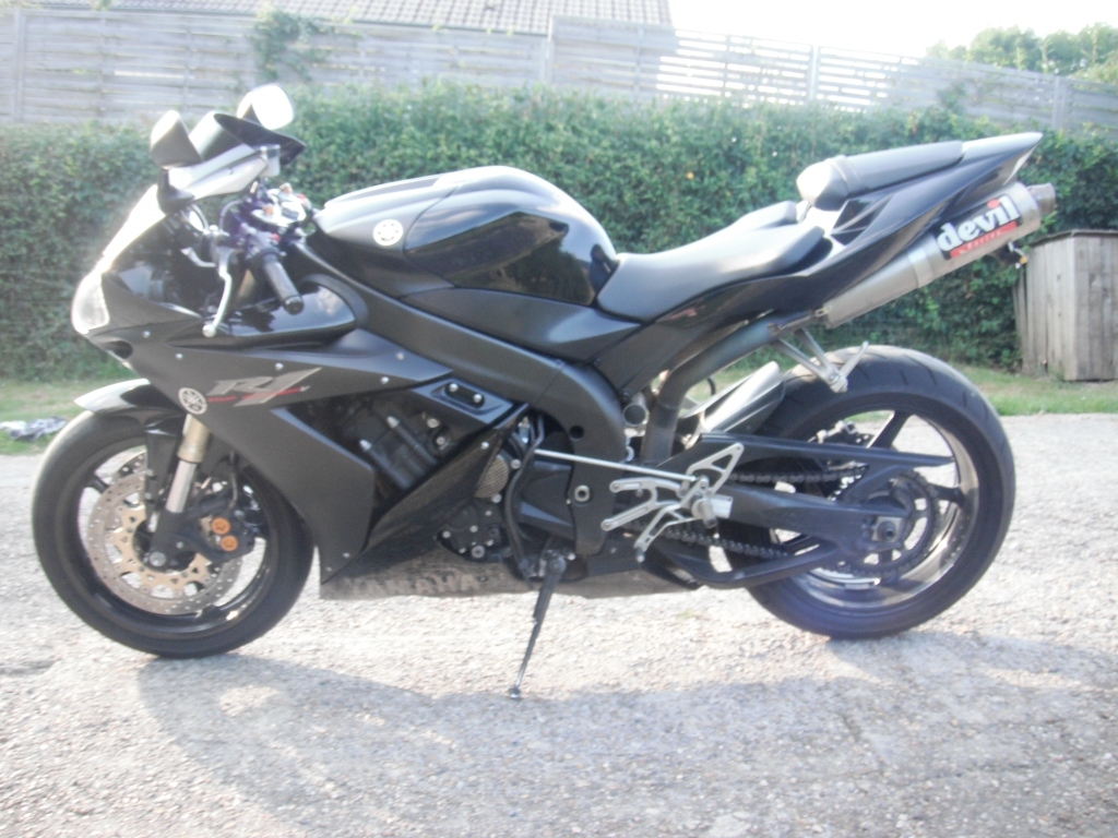 YAMAHA YZF-R1 1000  2005 photo 3