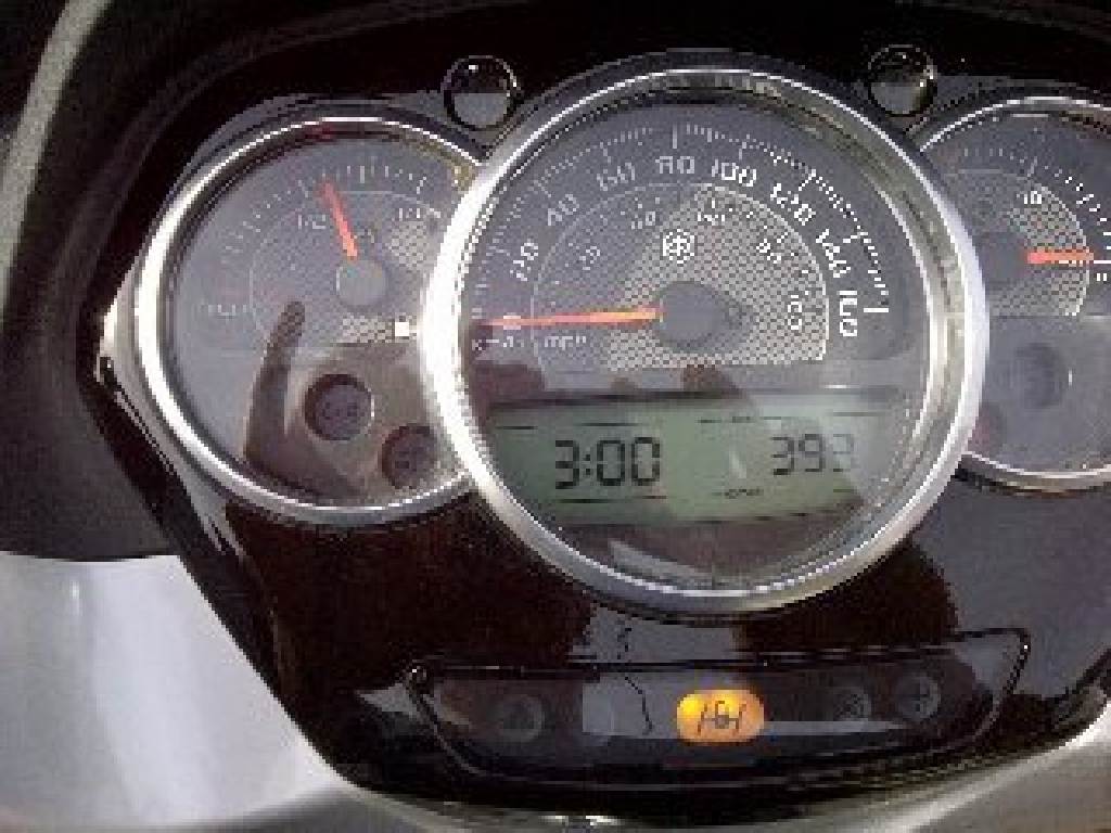 PIAGGIO MP3 300 Yourban LT 2011 photo 2