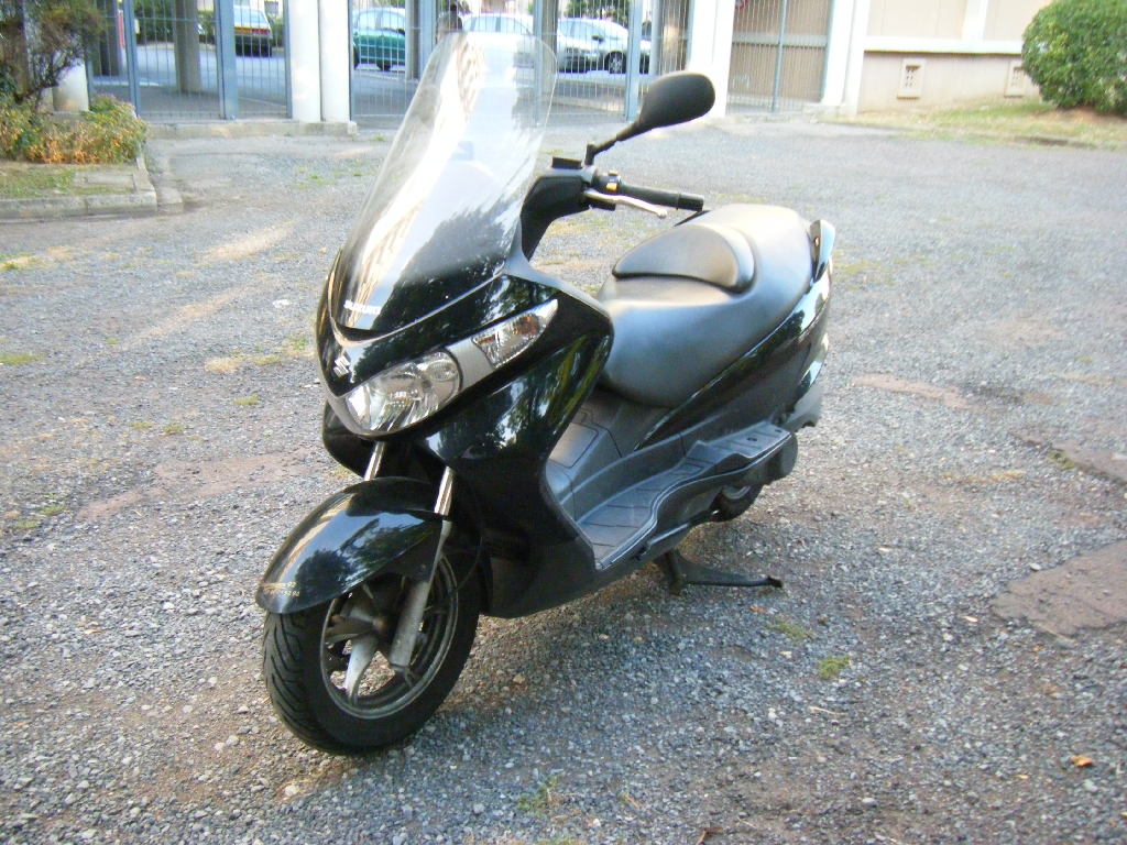 SUZUKI Burgman 125  2009 photo 2