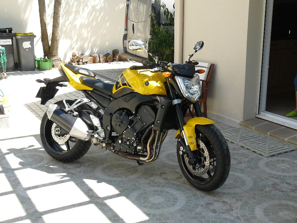 YAMAHA FZ1 N 1000  2006 photo 2