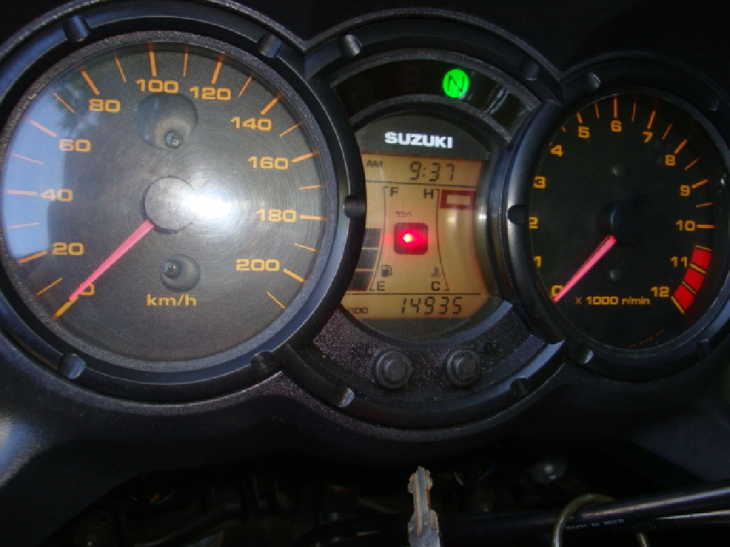 SUZUKI DL V-Strom 650  2005 photo 2