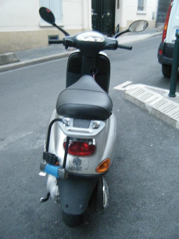 PIAGGIO Vespa 50  2006 photo 3