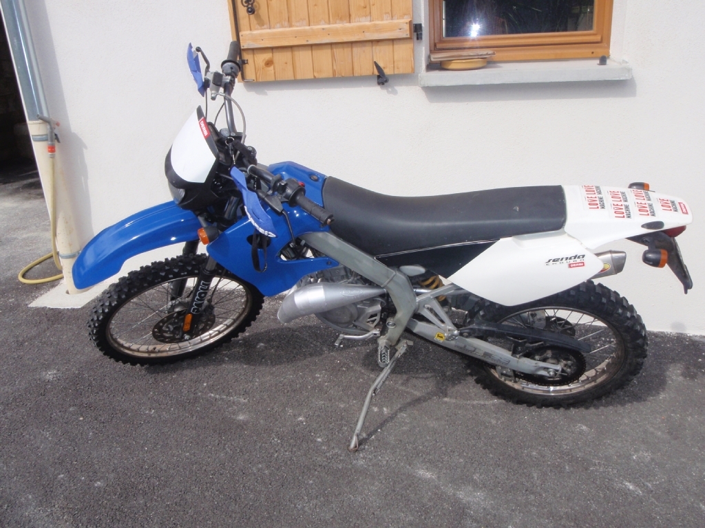 DERBI Senda DRD 50 R  2008 photo 2