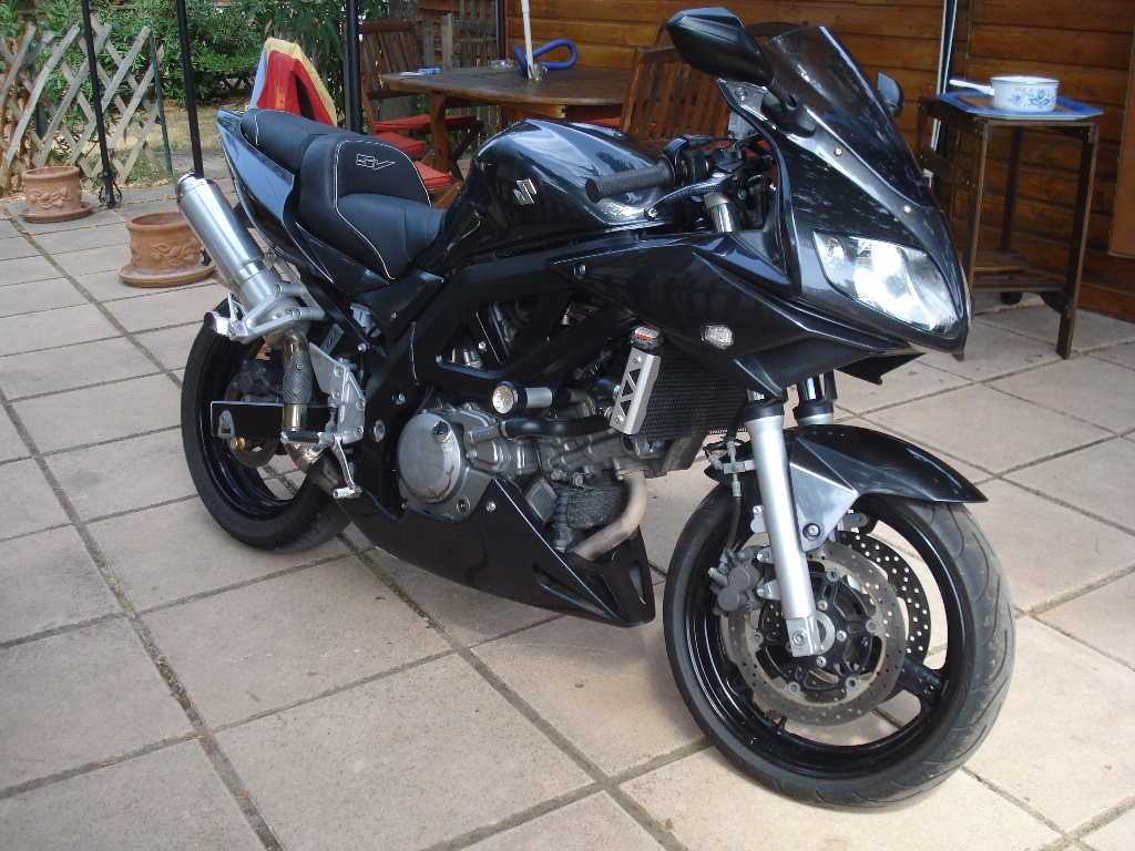 SUZUKI SV 650  2008 photo 2