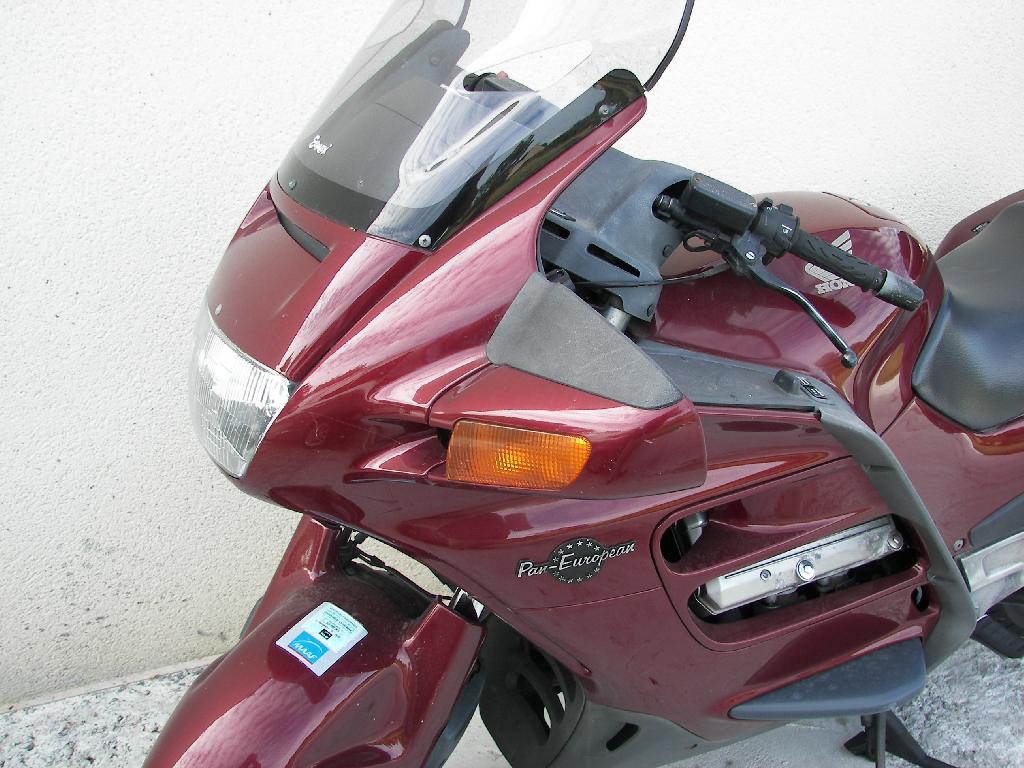 HONDA ST Pan-European 1100  1997 photo 3