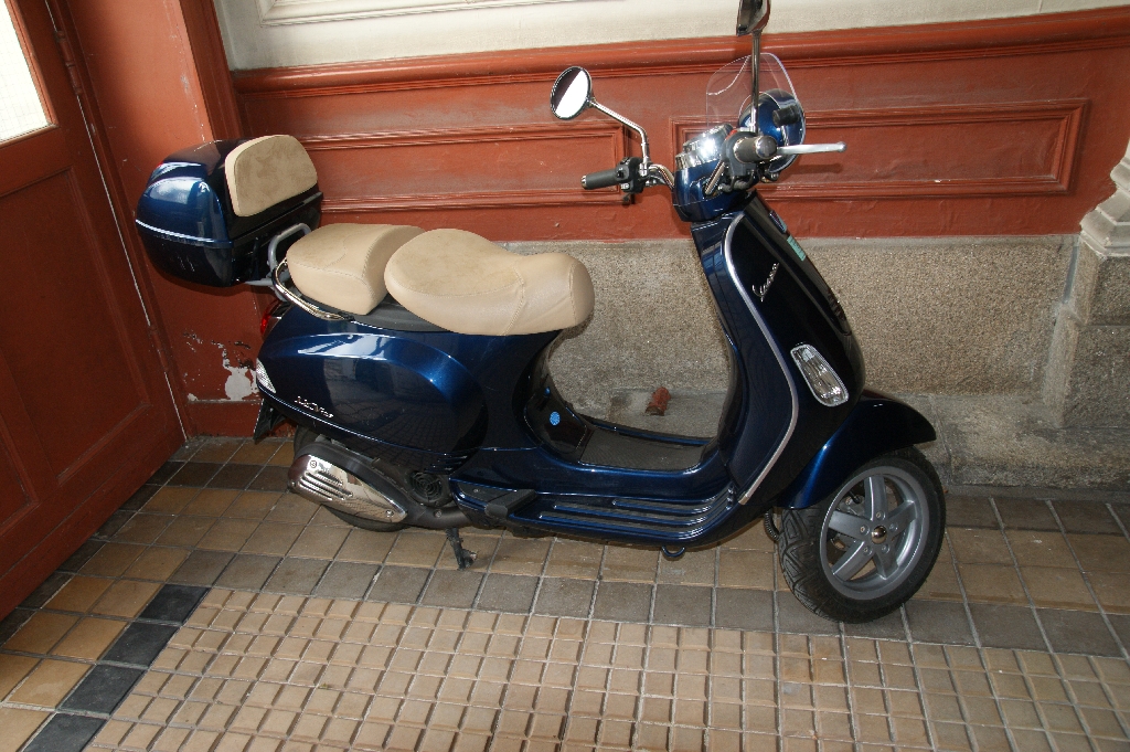 VESPA LXV 125  2009 photo 2
