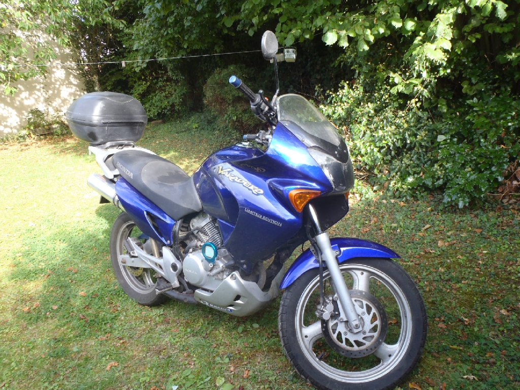Honda varadero 125 ao 2003