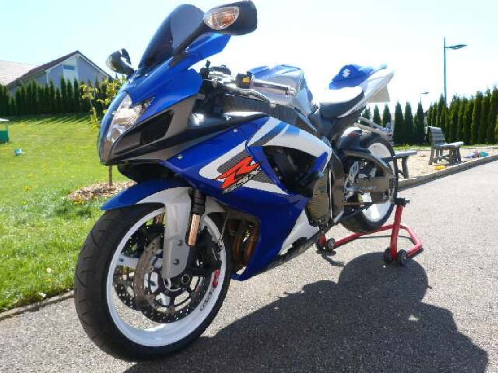 SUZUKI GSX-R 750  2006 photo 2