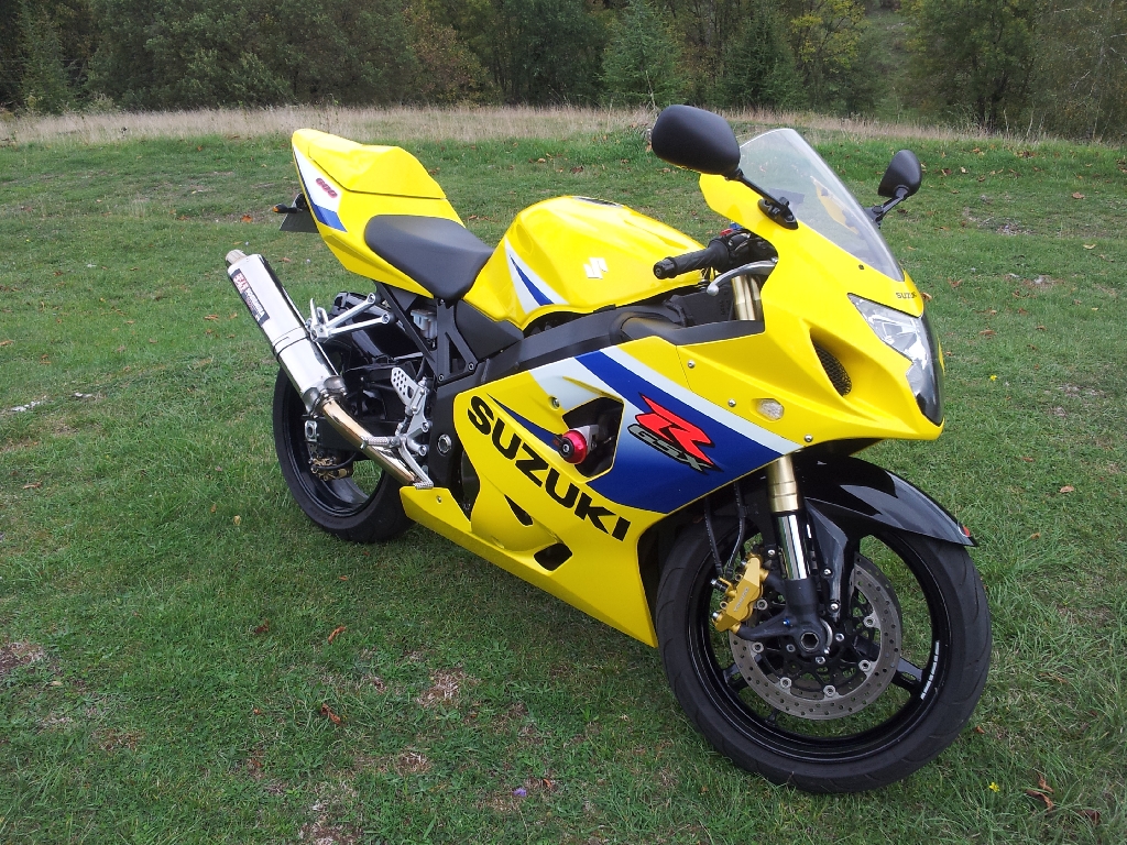 Suzuki GSXR 600 С„РёРѕР»РµС‚РѕРІС‹Р№