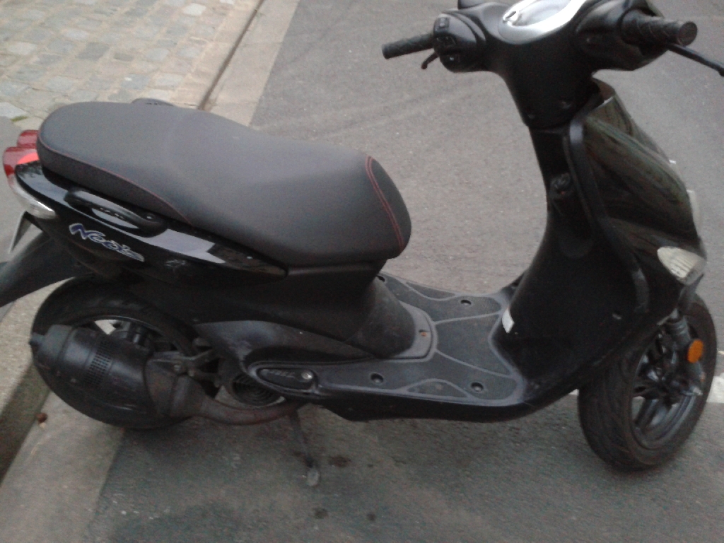 YAMAHA Neo's  2010 photo 2