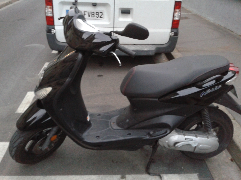 YAMAHA Neo's  2010 photo 3