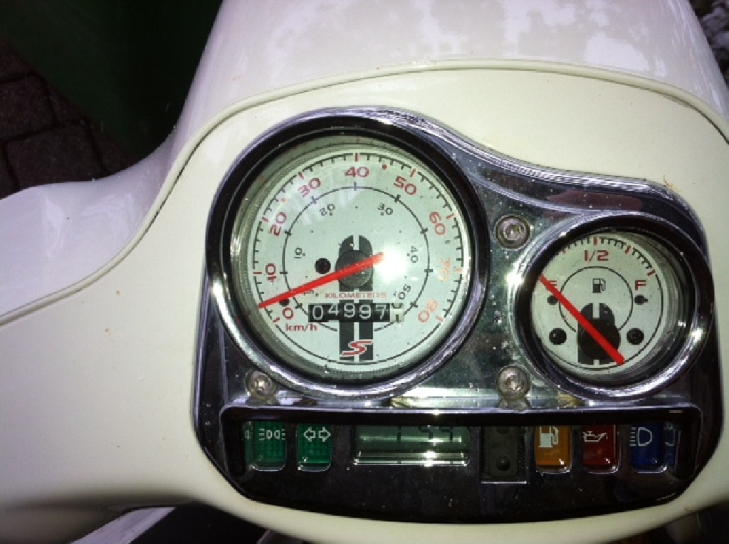VESPA S 50  2010 photo 2
