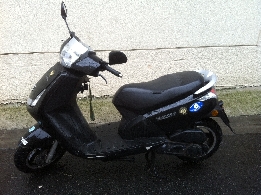 Scooter occasion : PEUGEOT Vivacity 50 roland garros