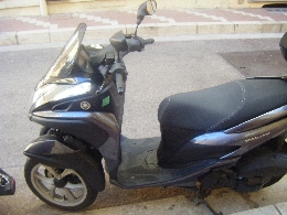 YAMAHA Tricity125 