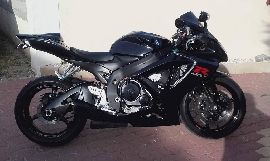 SUZUKI GSX-R 750 full black