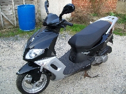 Scooter occasion : PEUGEOT Sum Up 125 
