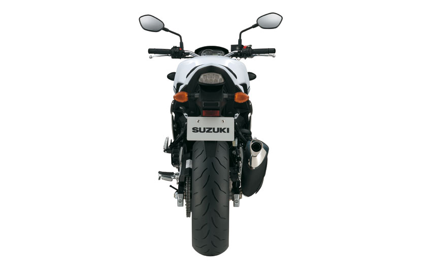 SUZUKI GSR 750  2011 photo 4