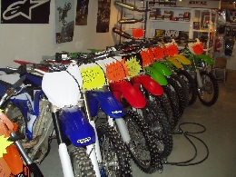 Concessionnaire / Garage / Magasin Moto, Scooter, Quad, Buggy / SSV MOTO SELECT à TORSAC
