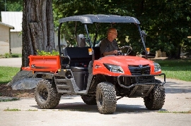 Concessionnaire / Garage / Magasin Moto, Scooter, Quad, Buggy / SSV Jardinage Loisirs sarl à LE FAOU