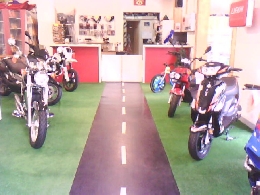 Concessionnaire / Garage / Magasin Moto, Scooter, Quad, Buggy / SSV Idea espace loisirs à Pringy annecy